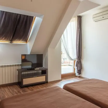 Mycity Aparthotel 2*